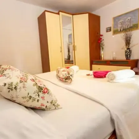 Apartman House Roso