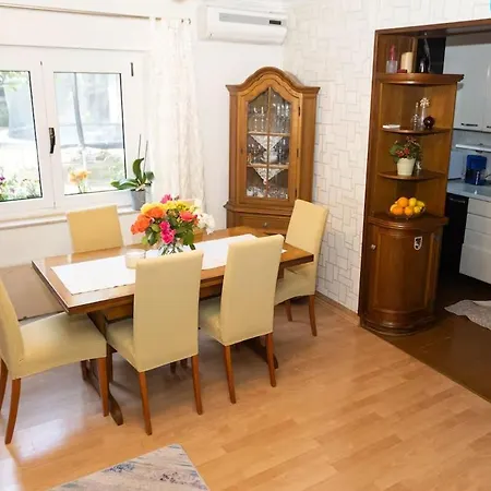 Apartman House Roso