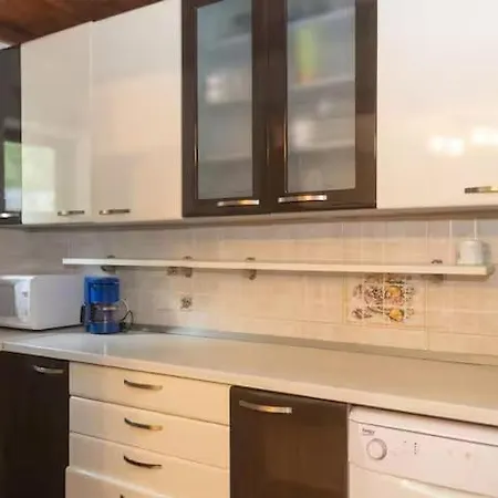 Apartman House Roso *